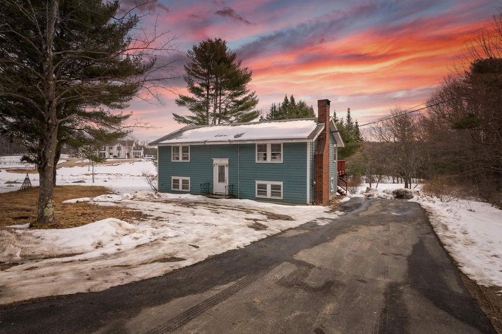 77 Middle Road