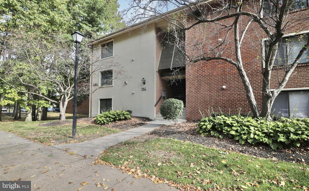 129 Echelon Rd unit 6, Voorhees, NJ 08043 - photo 1