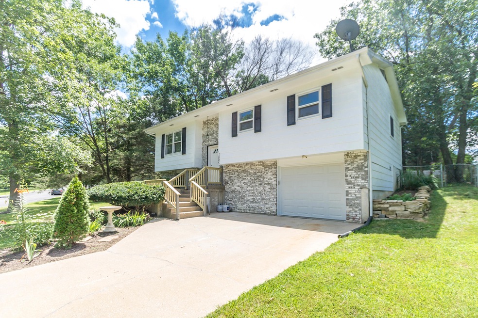 1805 N Southeast Trails Dr (2 of 26)