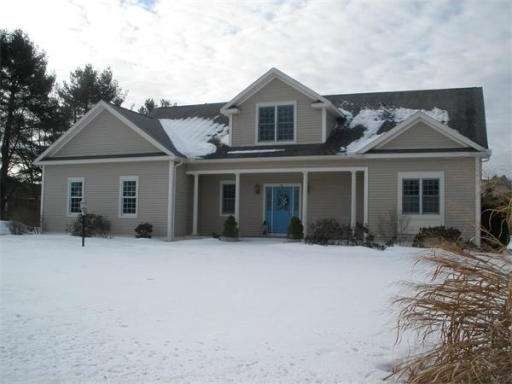 261 Potwine Ln, Amherst, MA 01002 - photo 1