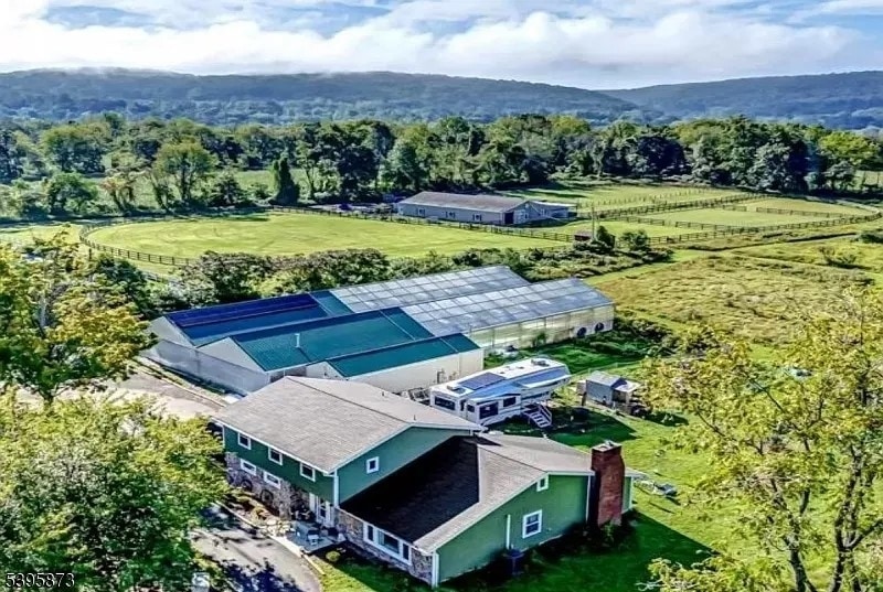 70 Mackenzie Rd, Hampton, NJ 08827 - photo 1