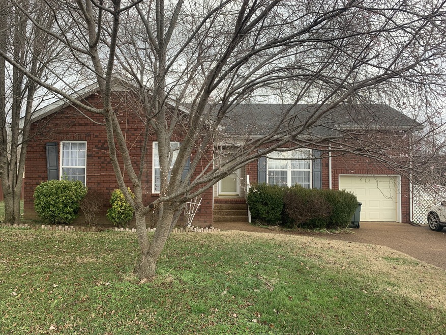 108 Miles Dr, Portland, TN 37148 - photo 1