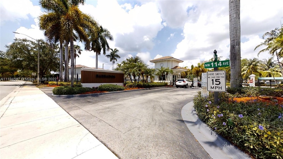11474 NW 71st St, Doral, FL 33178 - photo 1