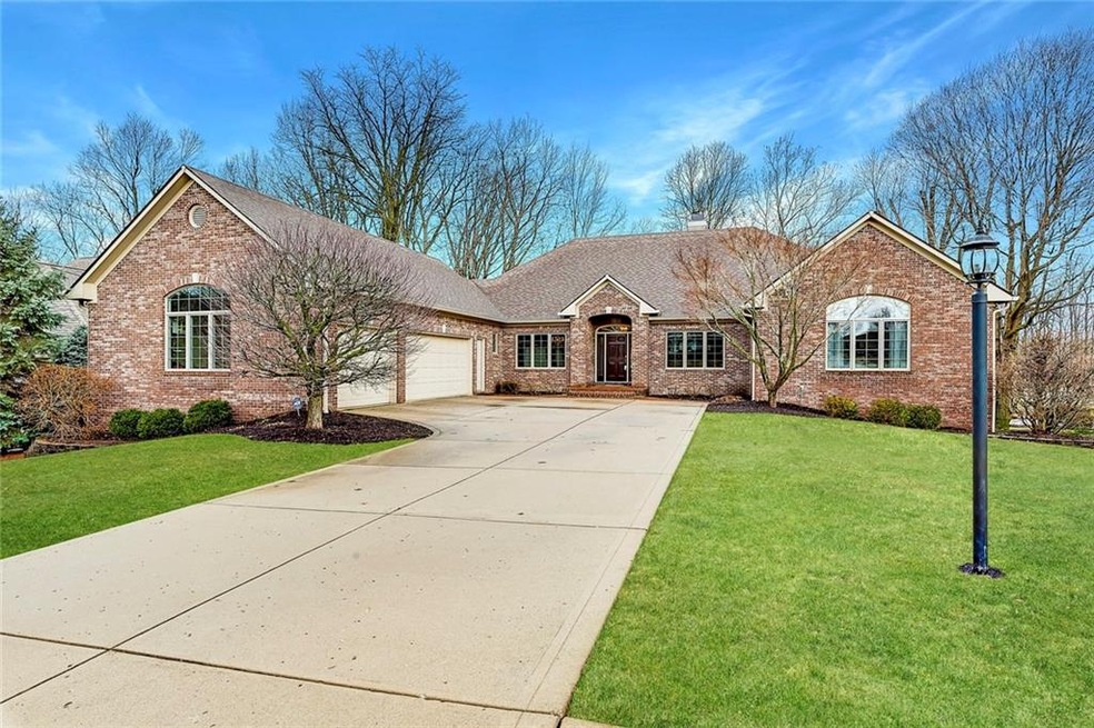Welcome home to 1060 Pebble Brook Drive!