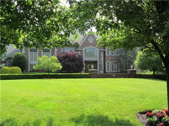 9 Dorsey Ct, Orangeburg, NY 10962 - photo 1