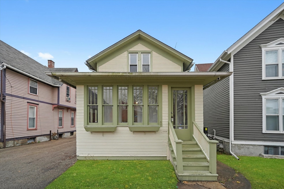 281 Gifford Place, Elgin, IL 60120 - photo 1