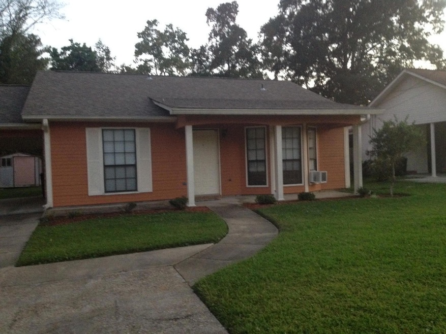 1412 Willus Dr, Laurel, MS 39440 - photo 1