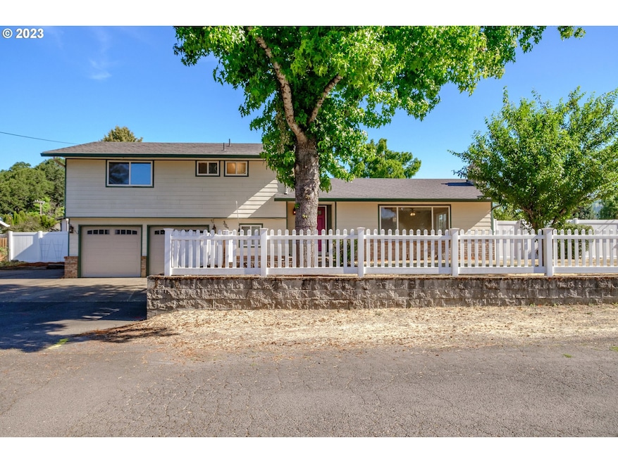 302 Sixth St, Amity, OR 97101 - photo 1