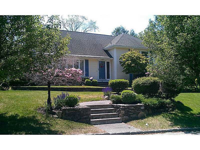 2 Pleasant View Cir, Greenville, RI 02828 - photo 1