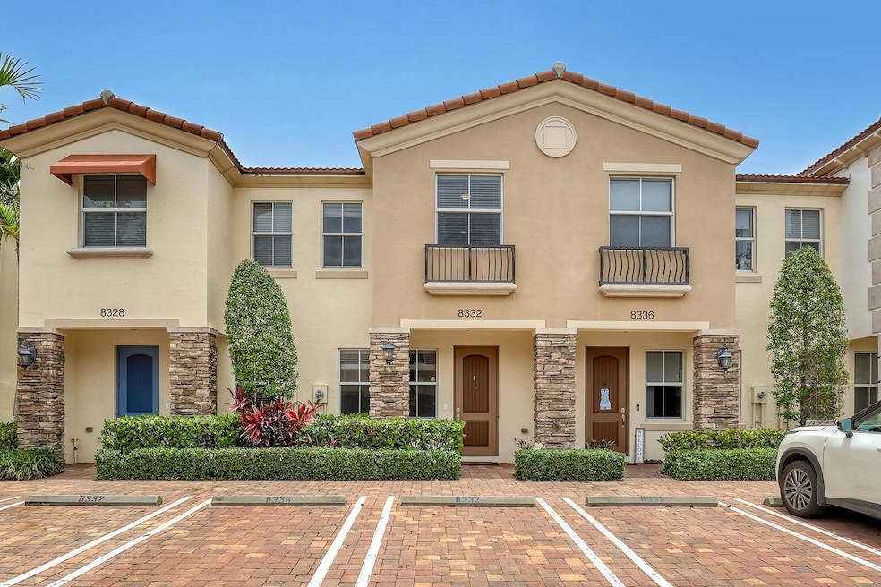 8332 Cocoplum Sound Ln, West Palm Beach, FL 33411 - photo 1