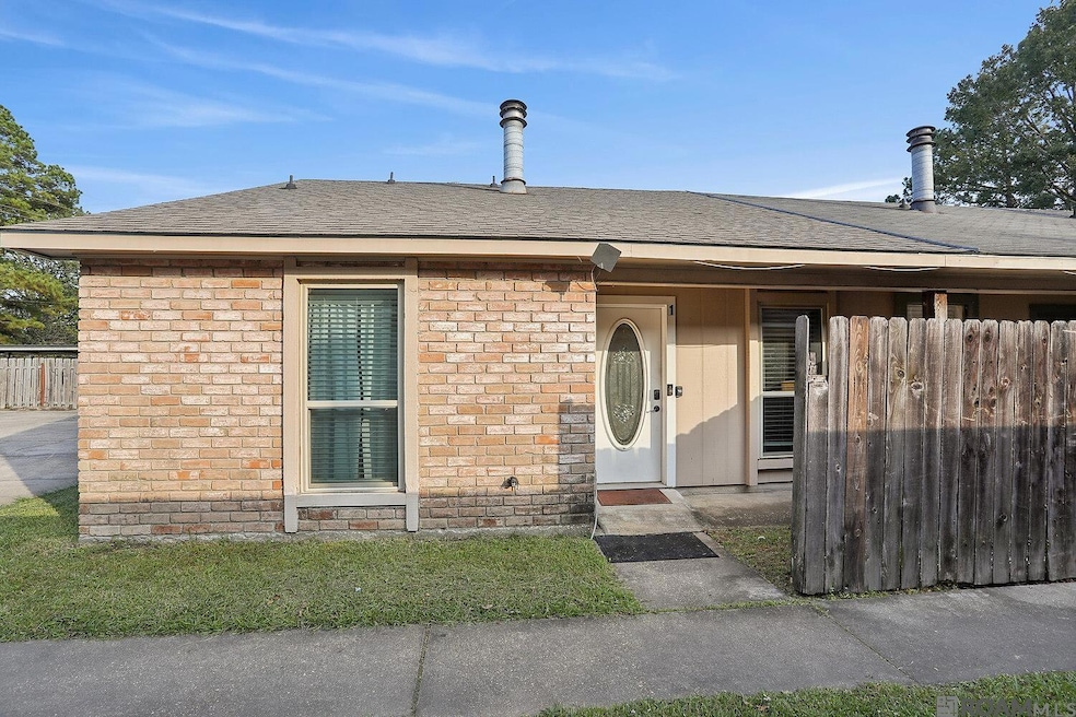 12714 Brogdon Ln unit 1, Baton Rouge, LA 70816 - photo 1