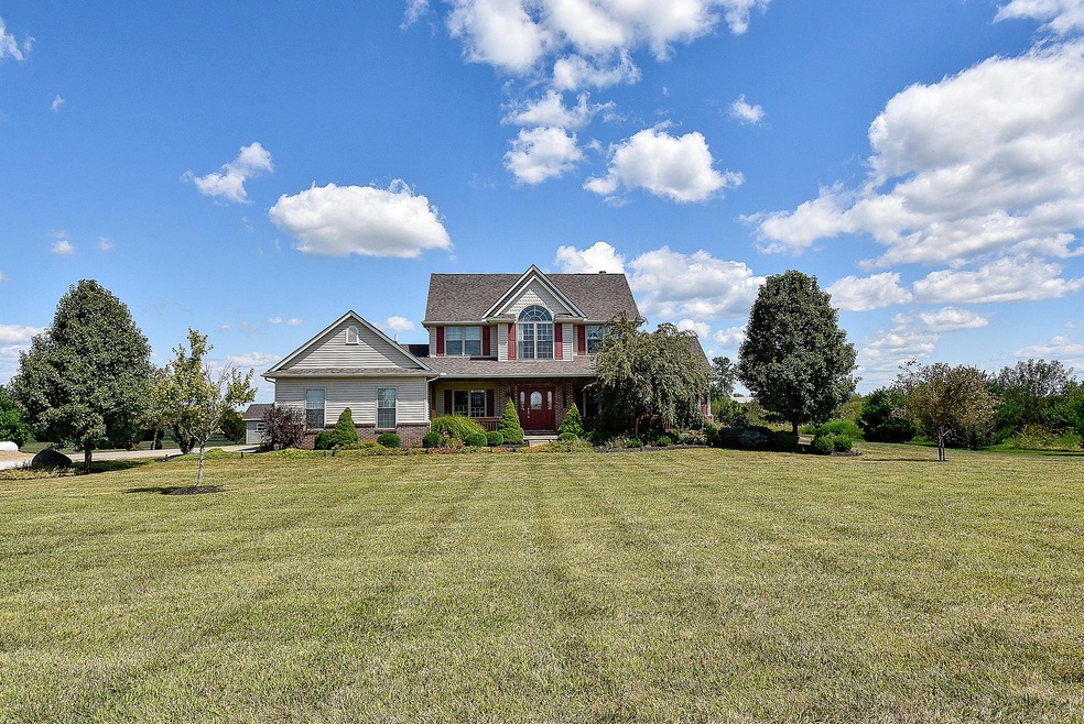 18782 Commercial Point Rd, Circleville, OH 43113 - photo 1