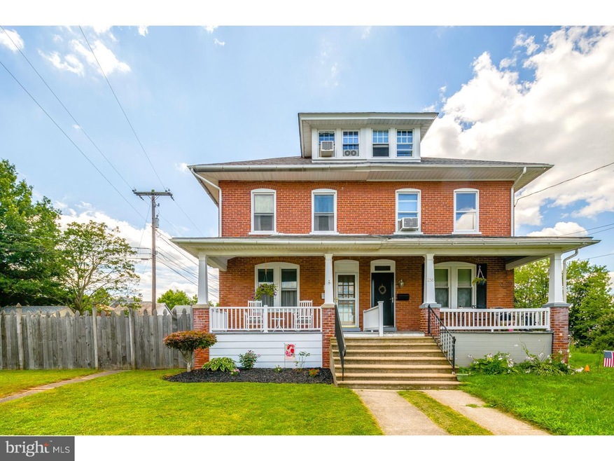 158 S 3rd St, Telford, PA 18969 - photo 1