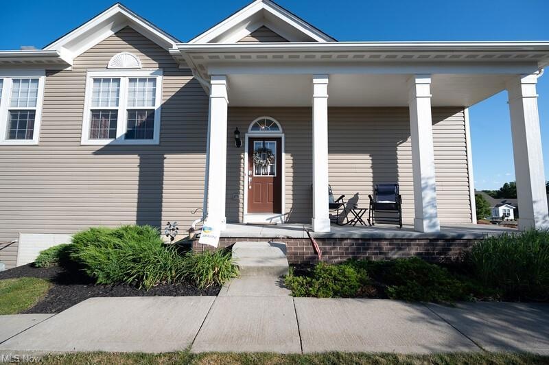 962 Croghan Way, Copley, OH 44321 - photo 1