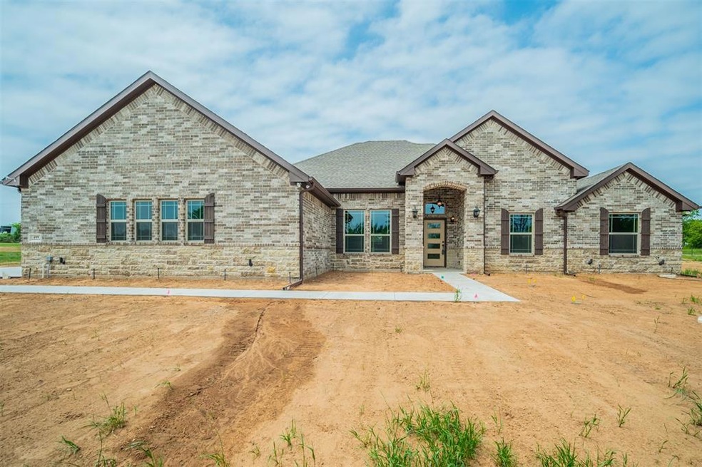 499 Newfield Ln, Springtown, TX 76082 - photo 1