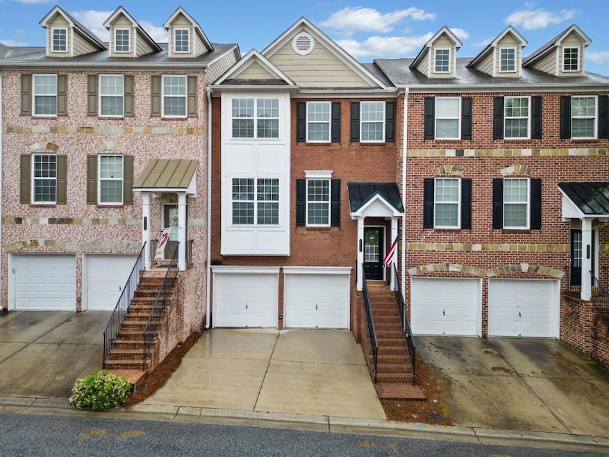 Updated Townhome In A Gated Community In Mableton!