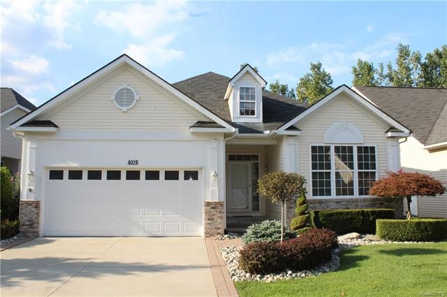 4026 Hillsdale Dr unit 242, Auburn Hills, MI 48326 - photo 1