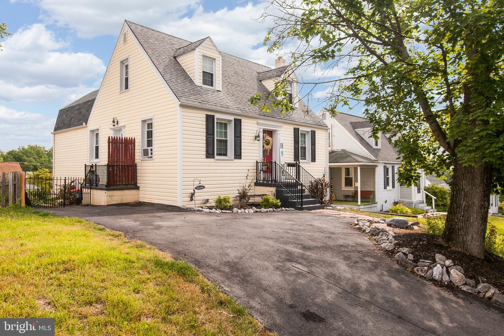 1020 Beechwood Dr, Hagerstown, MD 21742 - photo 1