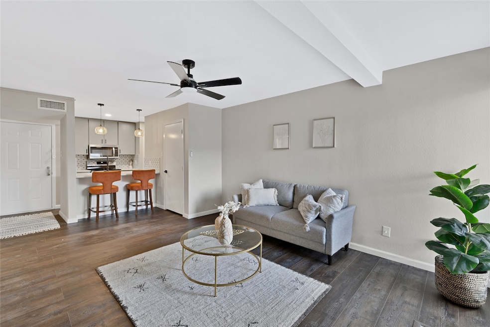 5500 Boca Raton Blvd unit 327, Fort Worth, TX 76112 - photo 1