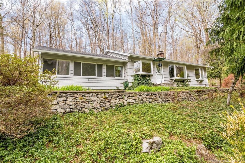 773 N Park Ave, Redding, CT 06896 - photo 1