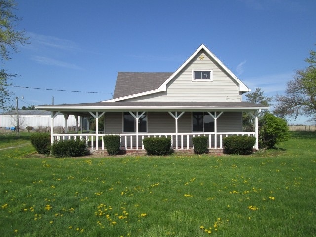 6718 S County Road 200 E, Frankfort, IN 46041 - photo 1