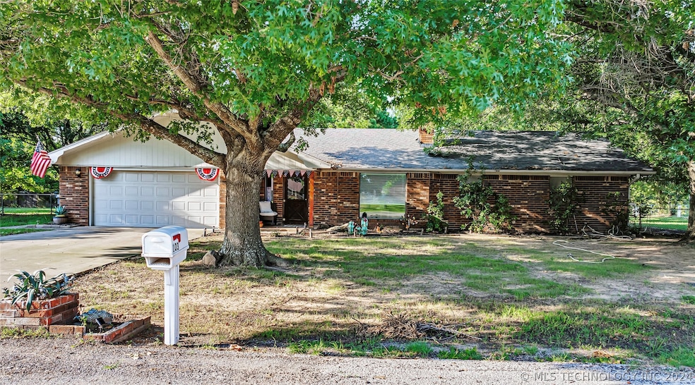 103 Cedar Ln, Ardmore, OK 73401 - photo 1