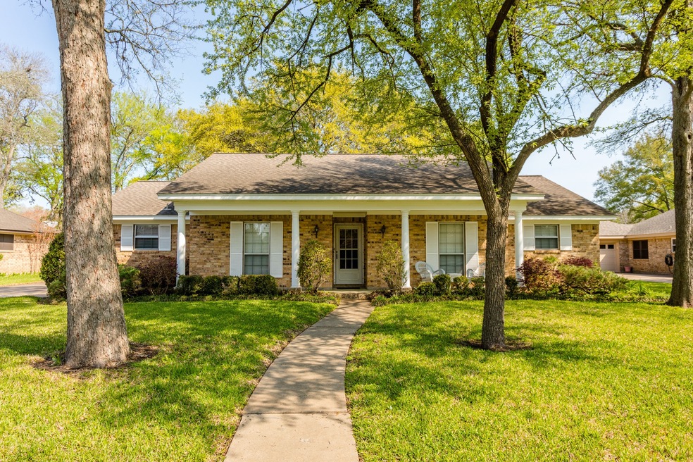 1708 Hawthorn Dr, Richmond, TX 77469 - photo 1