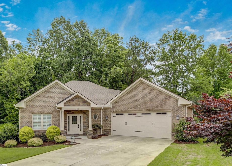 429 Hunters Cir, Greenville, SC 29617 - photo 1