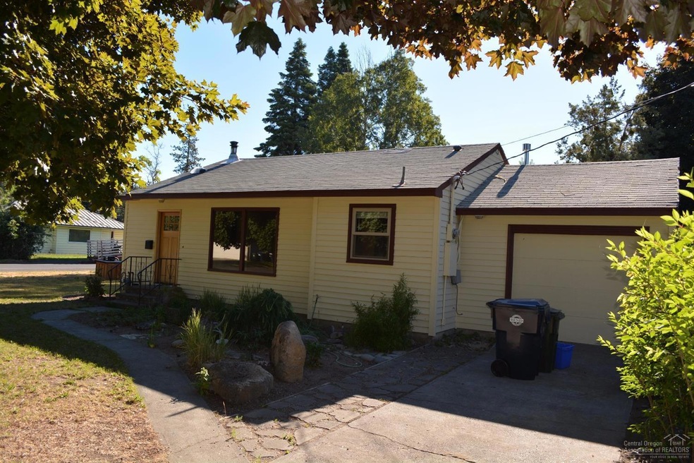 1254 NE 6th St, Bend, OR 97701 - photo 1
