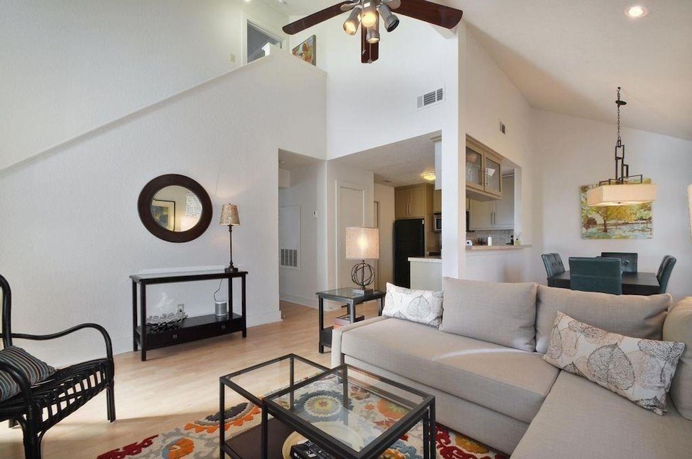 1302 Danbury Square unit B, Austin, TX 78723 - photo 1