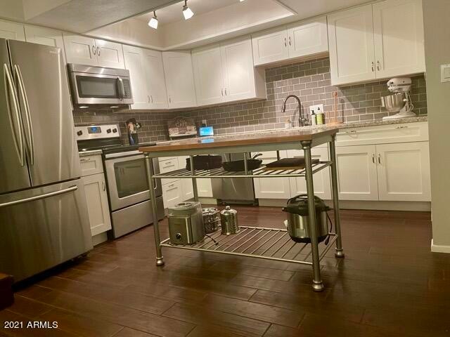 Gorgeous White Kitchen