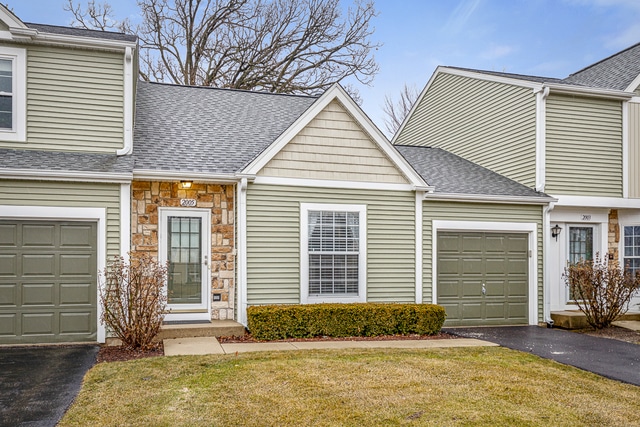 2005 Teton Pkwy, Algonquin, IL 60102 - photo 1