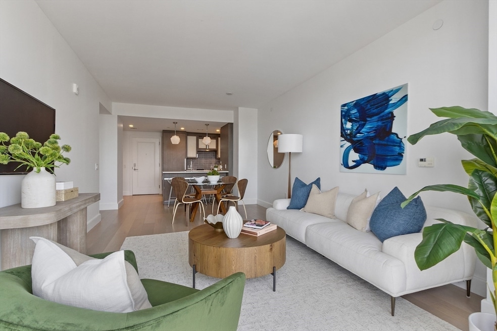 Lovejoy Wharf unit 10H, Boston, MA 02114 - photo 1