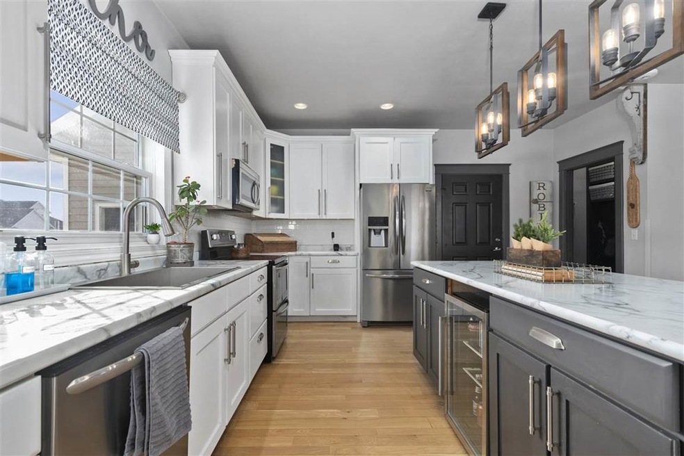 W6020 Dahlia Dr, Appleton, WI 54915 - photo 1