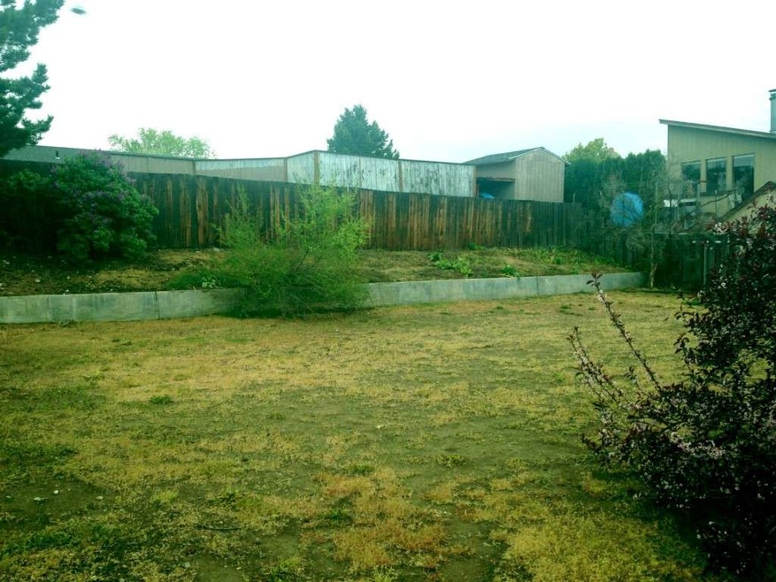 317 S Iowa Ave, East Wenatchee, WA 98802 - photo 1