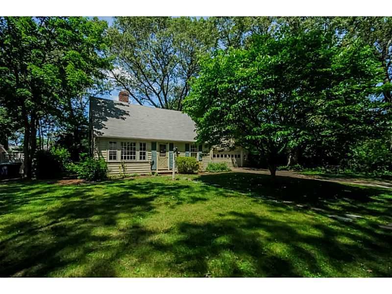 75 Putnam St, Warwick, RI 02888 - photo 1