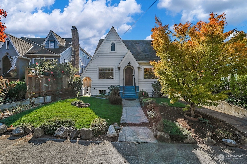 Sold $927,000 • Co-Listing Agent