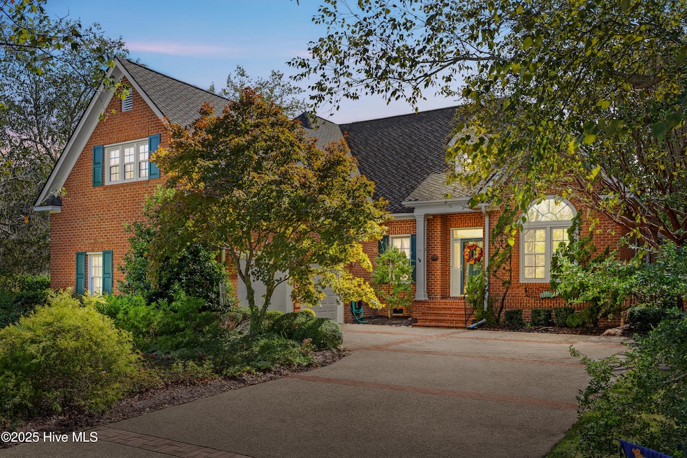 2018 Kenilworth Ln, Wilmington, NC 28405 - photo 1