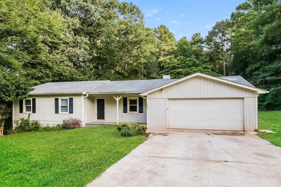 3805 Rosemary Ln SE, Conyers, GA 30013 - photo 1