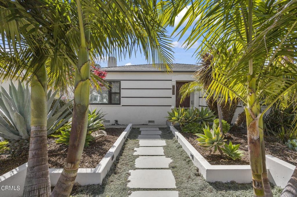 5-web-or-mls-Upmarketmedia_197Kat-14