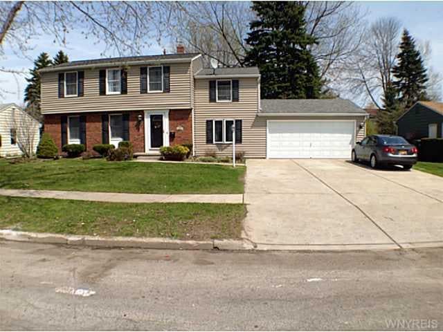 515 Meadowbrook Dr, North Tonawanda, NY 14120 - photo 1