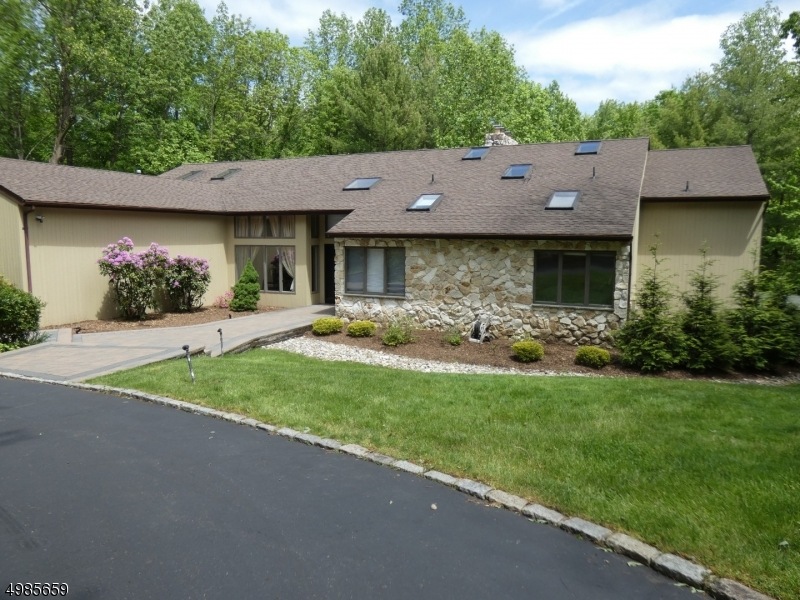 7 Heather Ln, Warren, NJ 07059 - photo 1