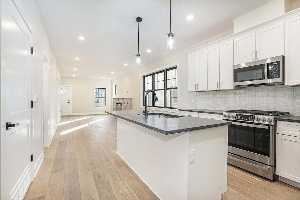 Quartz Countertops-open floorplan