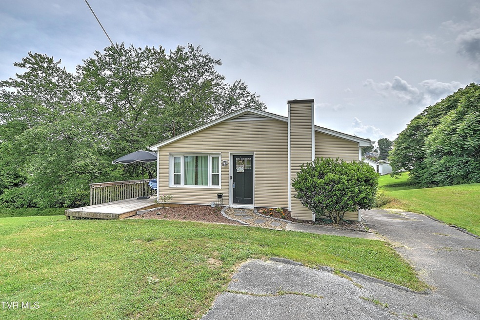 1026 Clark DB