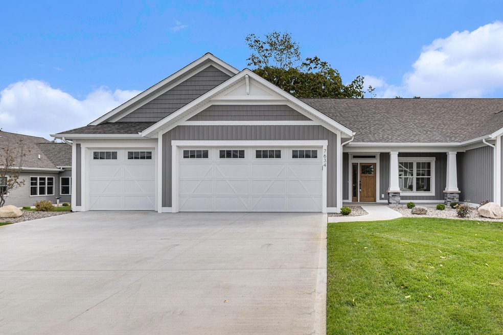 7634 Baldwin Woods Dr Unit 37, Township, MI 49428 MLS