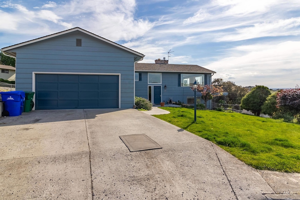 For Sale $449,900