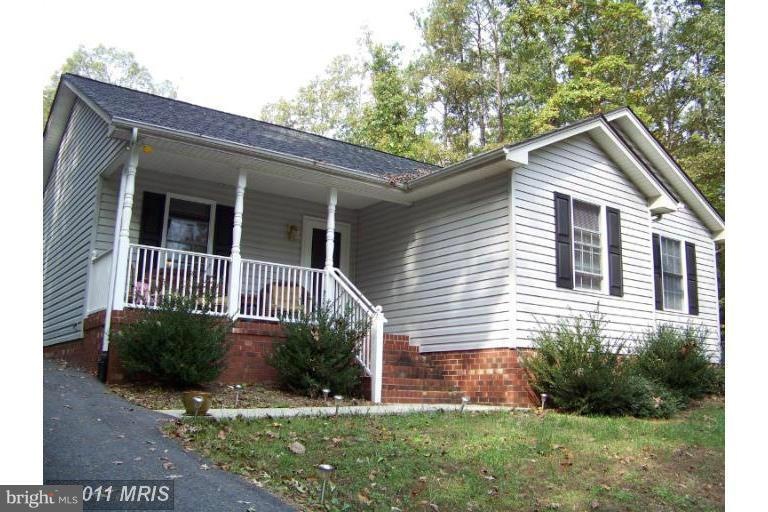 26824 Splash Pine Cir, Ruther Glen, VA 22546 - photo 1