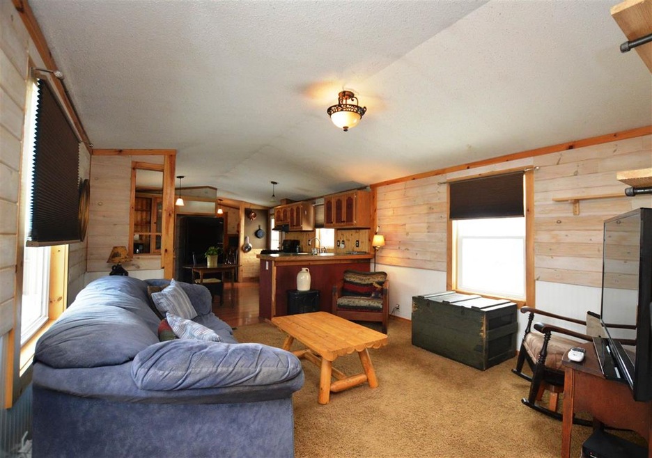 279 Penny Ln, Shelburne, VT 05482 - photo 1