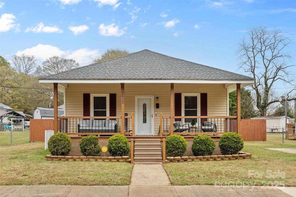 2420 Jackson St, Belmont, NC 28012 - photo 1