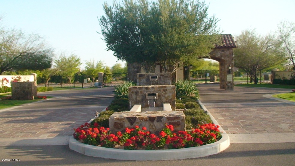 1450 N Almar unit 10, Mesa, AZ 85213 - photo 1